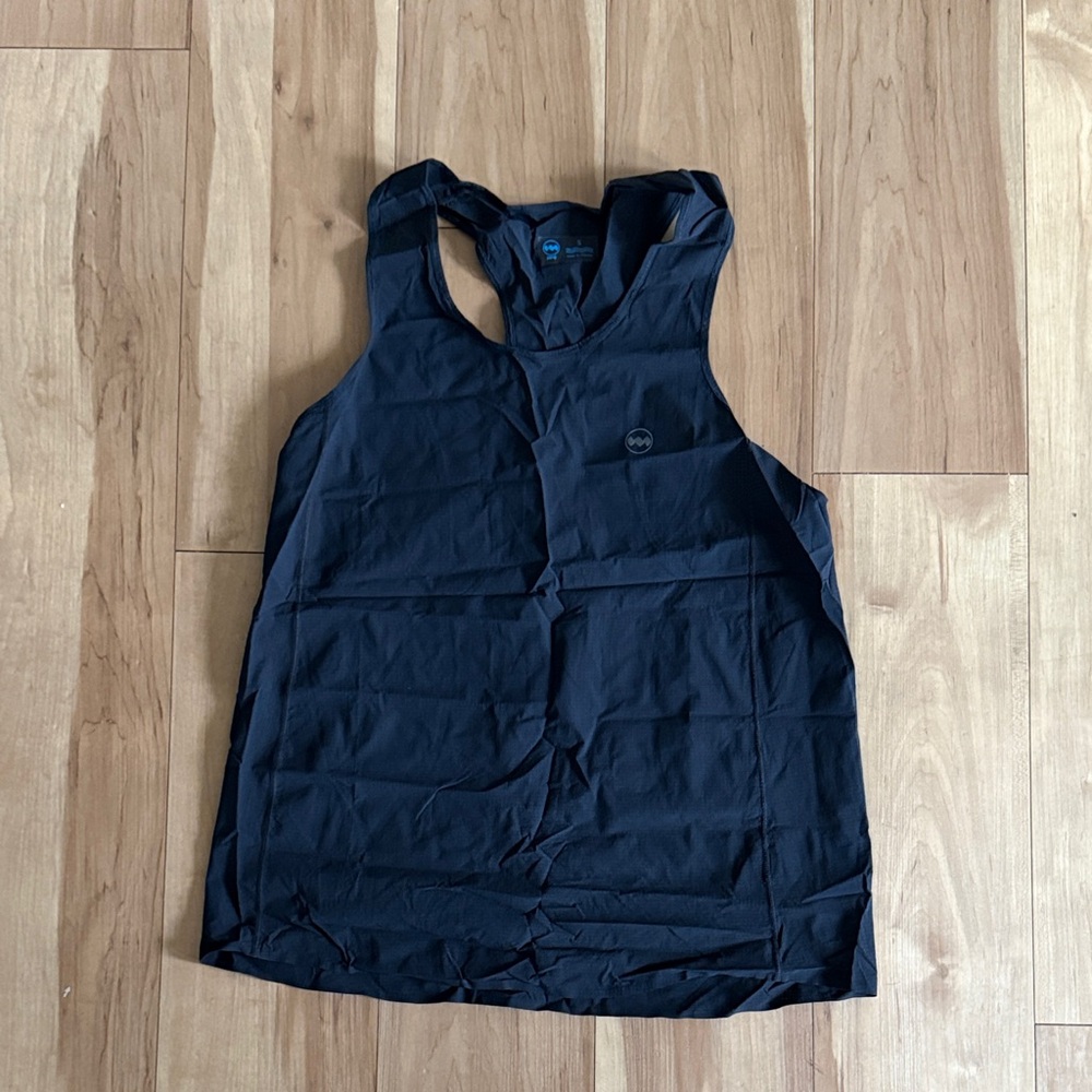 JANJI BLACK RUNNING TANK TOP